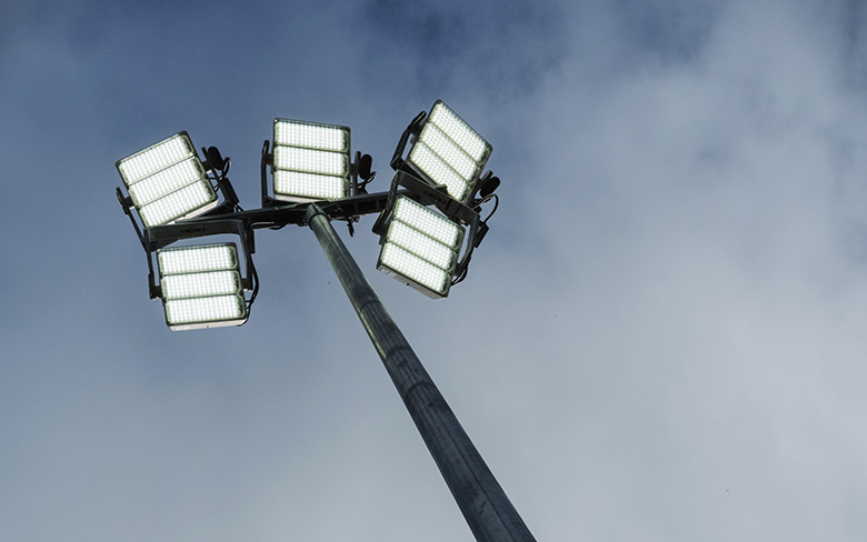 Luminaries Comparison: LED Floodlights and LED Streetlights