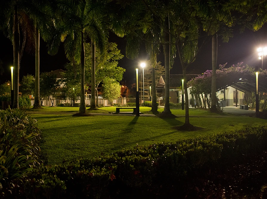 the-environmental-impact-of-different-garden-lighting-options
