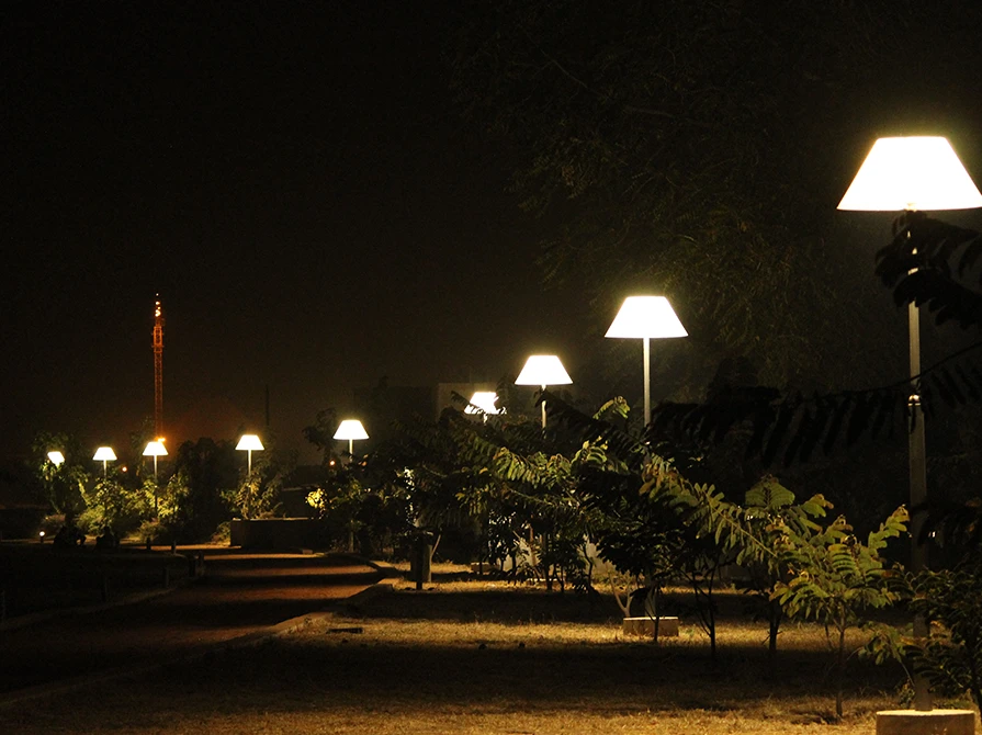 choosing-outdoor-ceiling-lights