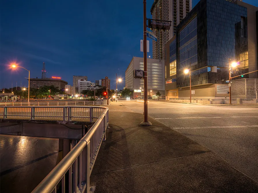 Illuminating the Outdoors: Solar Street Lights, Garden Lights, and Facade Lighting for Beautiful, Sustainable Landscapes